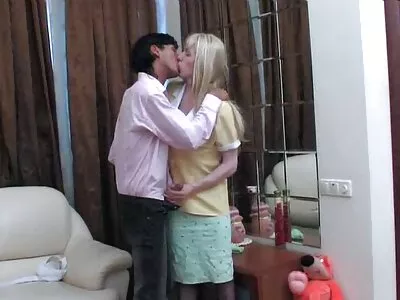 পায়ু আঙ্গুলের একটি সেক্স ভিডিও ফেসবুক বিট