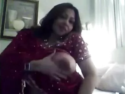 স্টকিং -এ চিক বেঙ্গল সেক্স ভিডিও মজা করছে