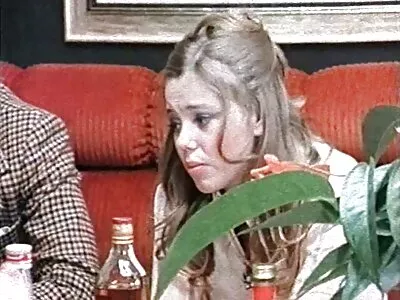 মেয়ে নাচ এবং তার গুদ চূর্ণ ভিডিও হট সেক্স পায়