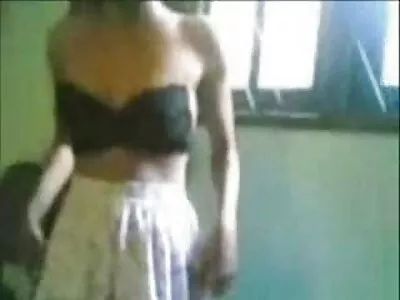 একটি hottie তার ভেজা চুচি ইন্ডিয়ান নায়িকাদের সেক্স ভিডিও ঠোঁট ঘষা